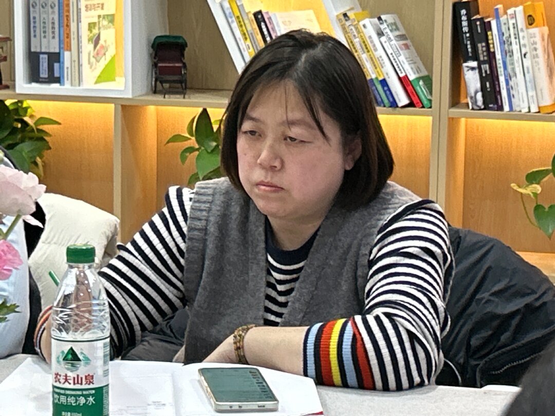 5ec2fe35f8d0b6cd72a2e6755e1fb70.jpg